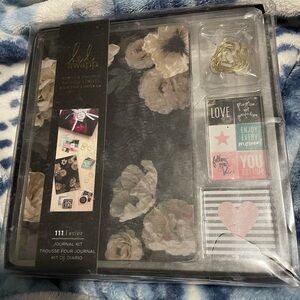 NWT Limited Edition Heidi Swapp Journal kit Scrapbook